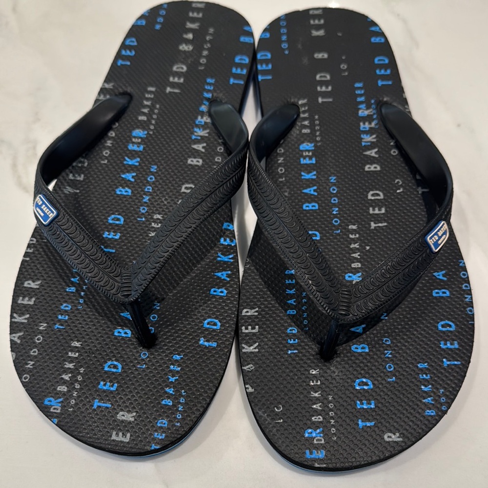 TED BAKER NWOT Flip Flops🖤💙